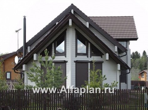 «Новая Традиция» - проект деревянного дома с мансардой, из бревен, с треугольной верандой и навесом на 1 авто - превью дополнительного изображения №2